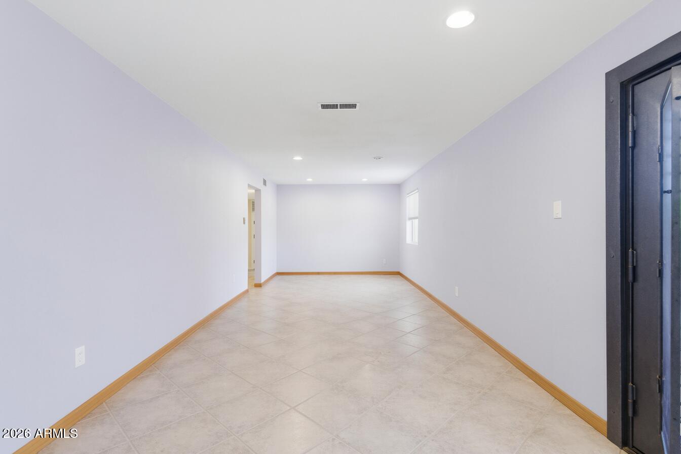 321 E Campbell Road