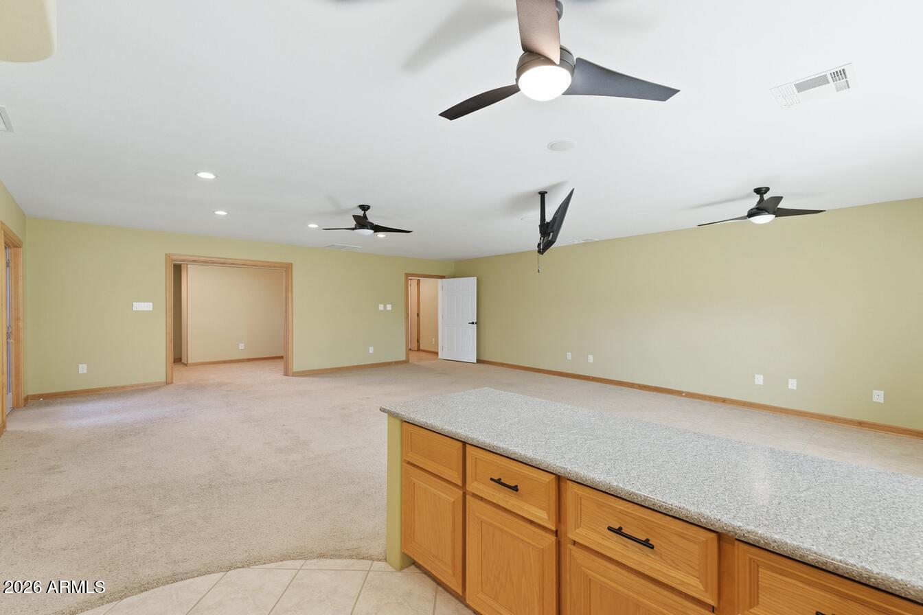 321 E Campbell Road
