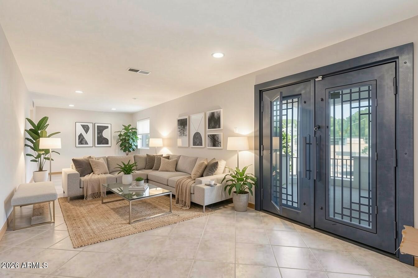 321 E Campbell Road