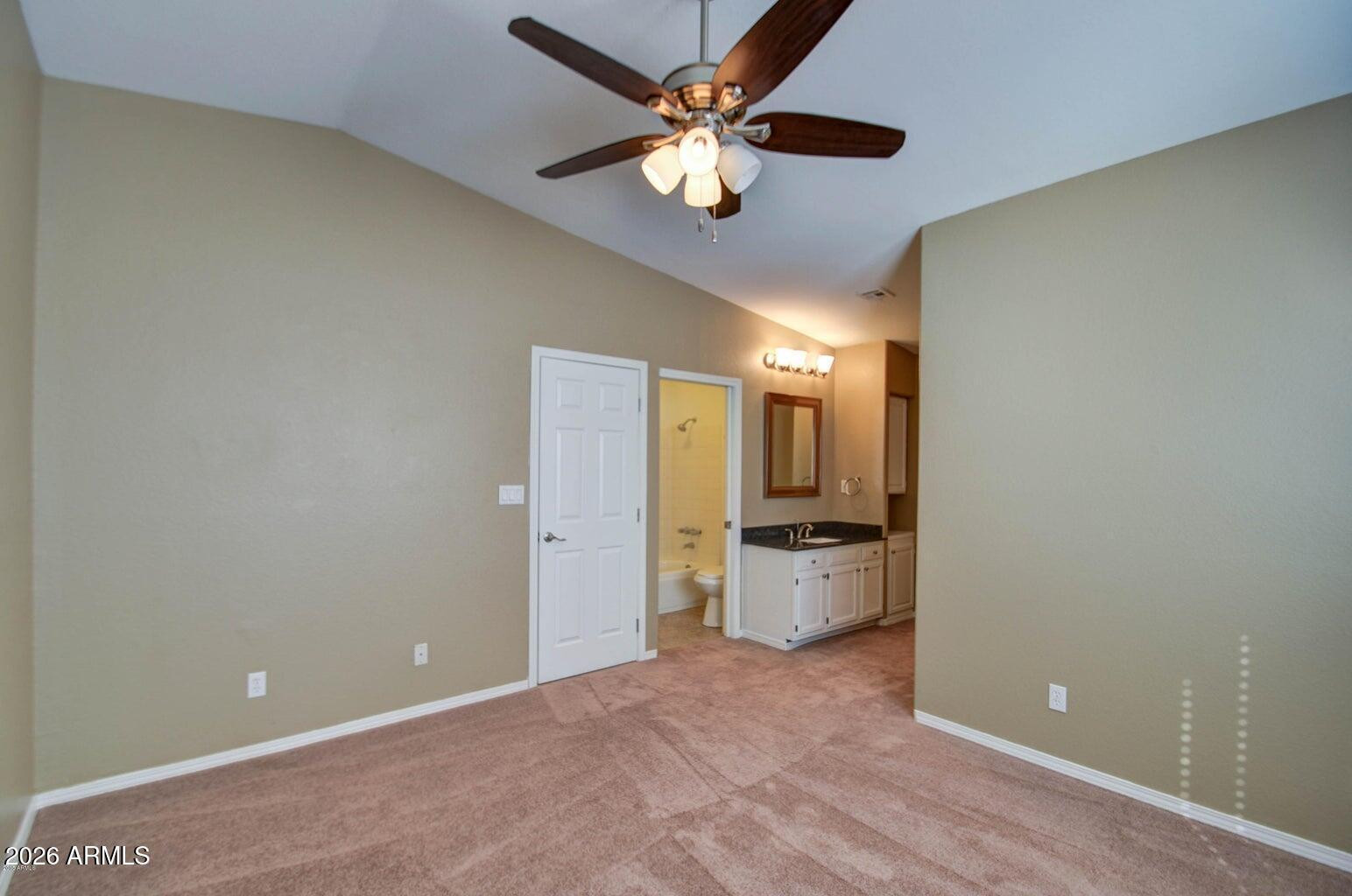 3022 N 34th Place