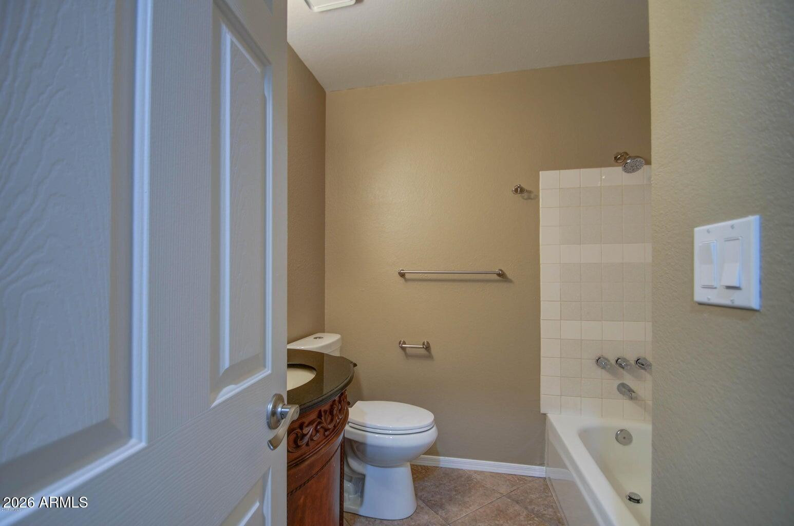 3022 N 34th Place
