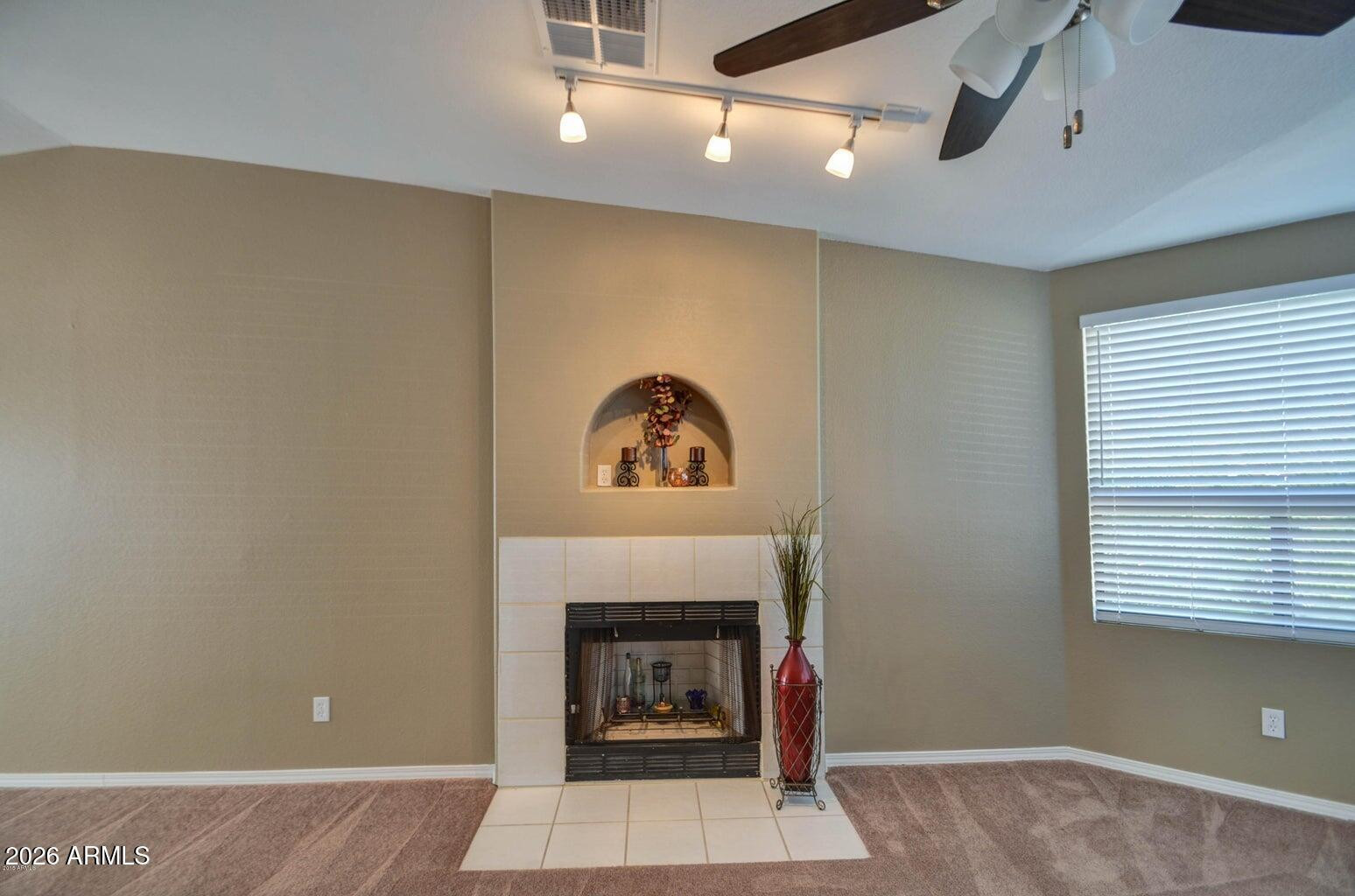 3022 N 34th Place
