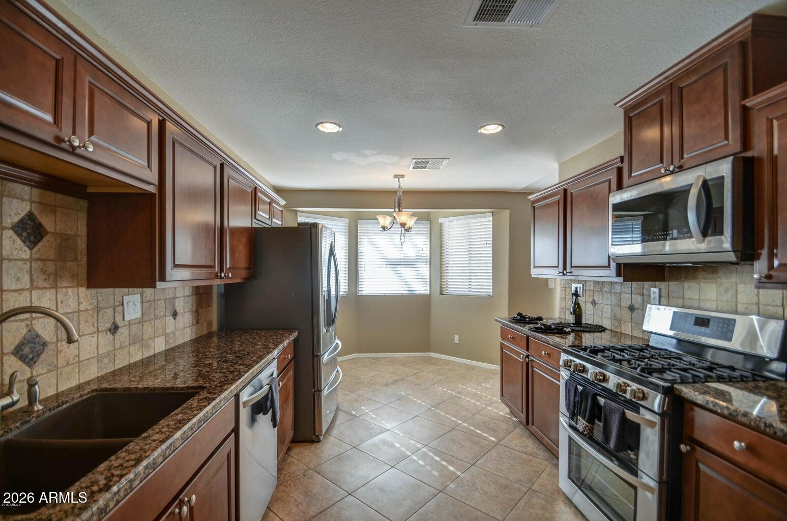 3022 N 34th Place