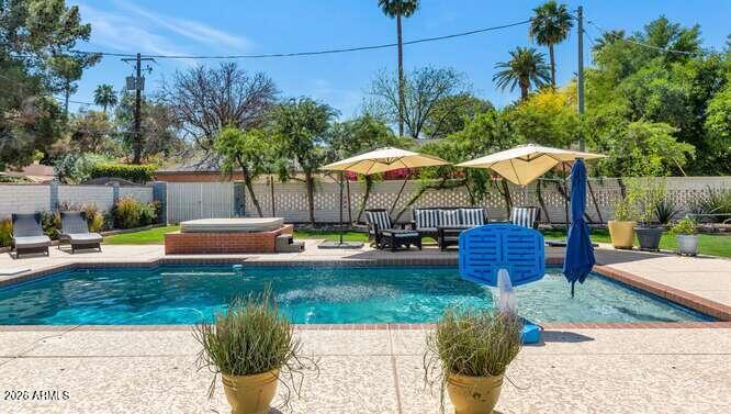 1021 W Encanto Boulevard