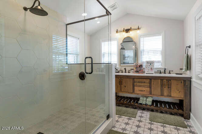 1021 W Encanto Boulevard