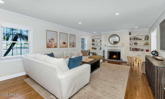 1021 W Encanto Boulevard