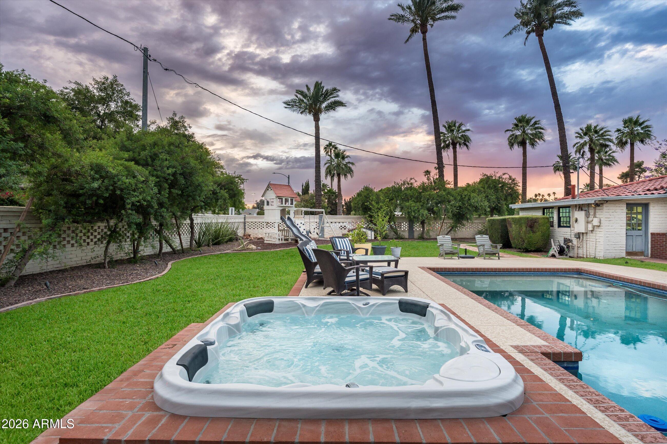 1021 W Encanto Boulevard
