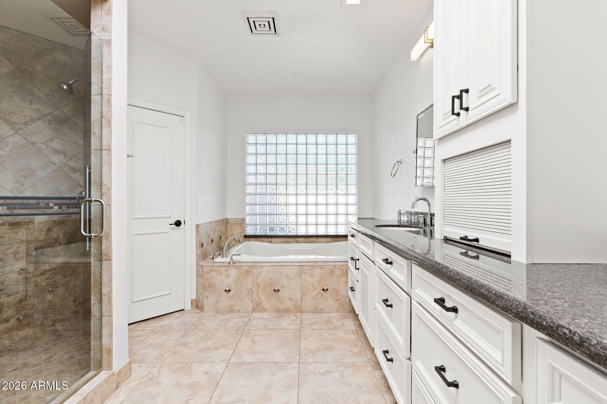 10060 N 78TH Place