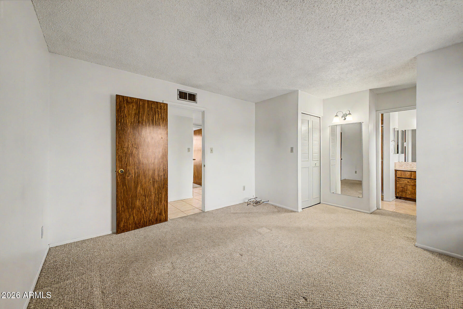 4024 W DUNLAP Avenue