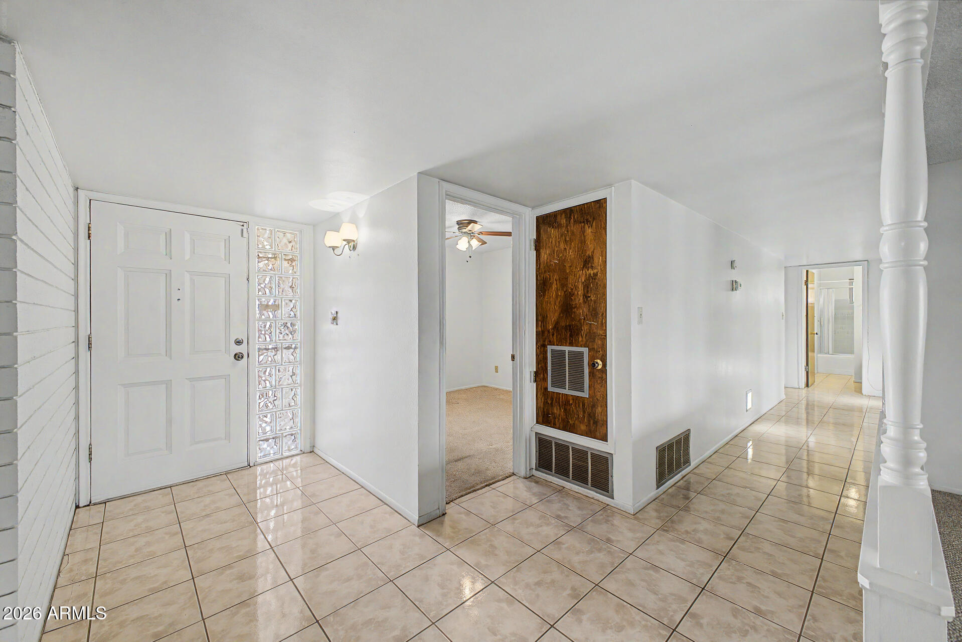 4024 W DUNLAP Avenue