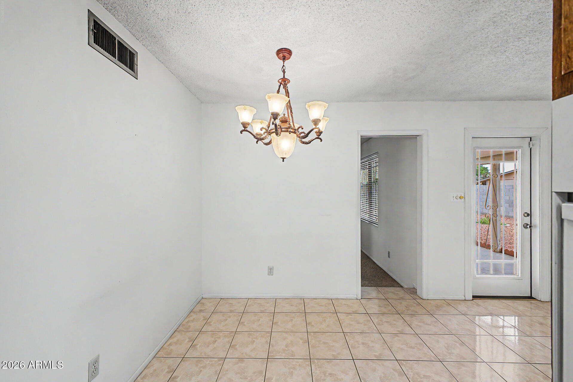 4024 W DUNLAP Avenue