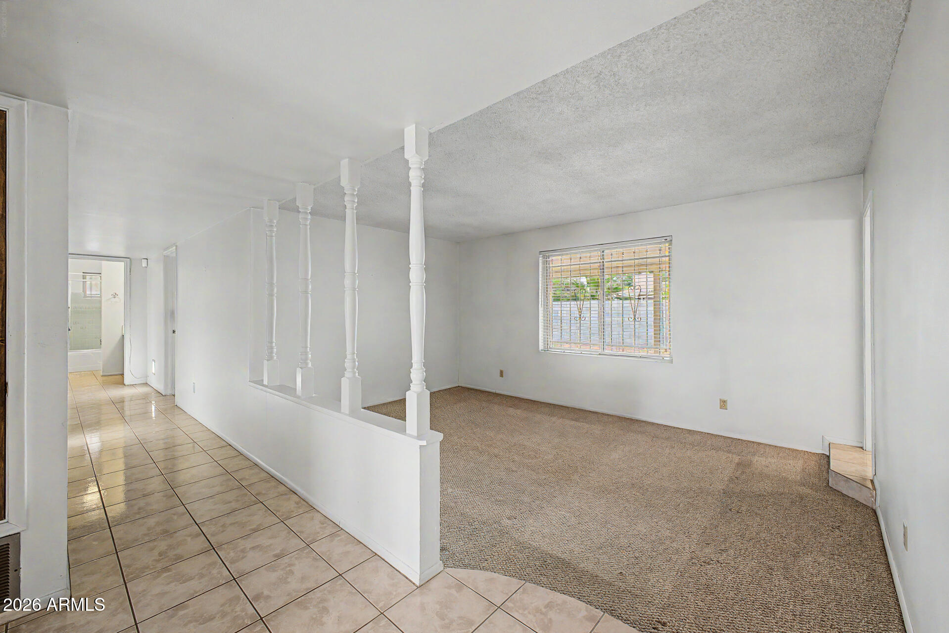 4024 W DUNLAP Avenue