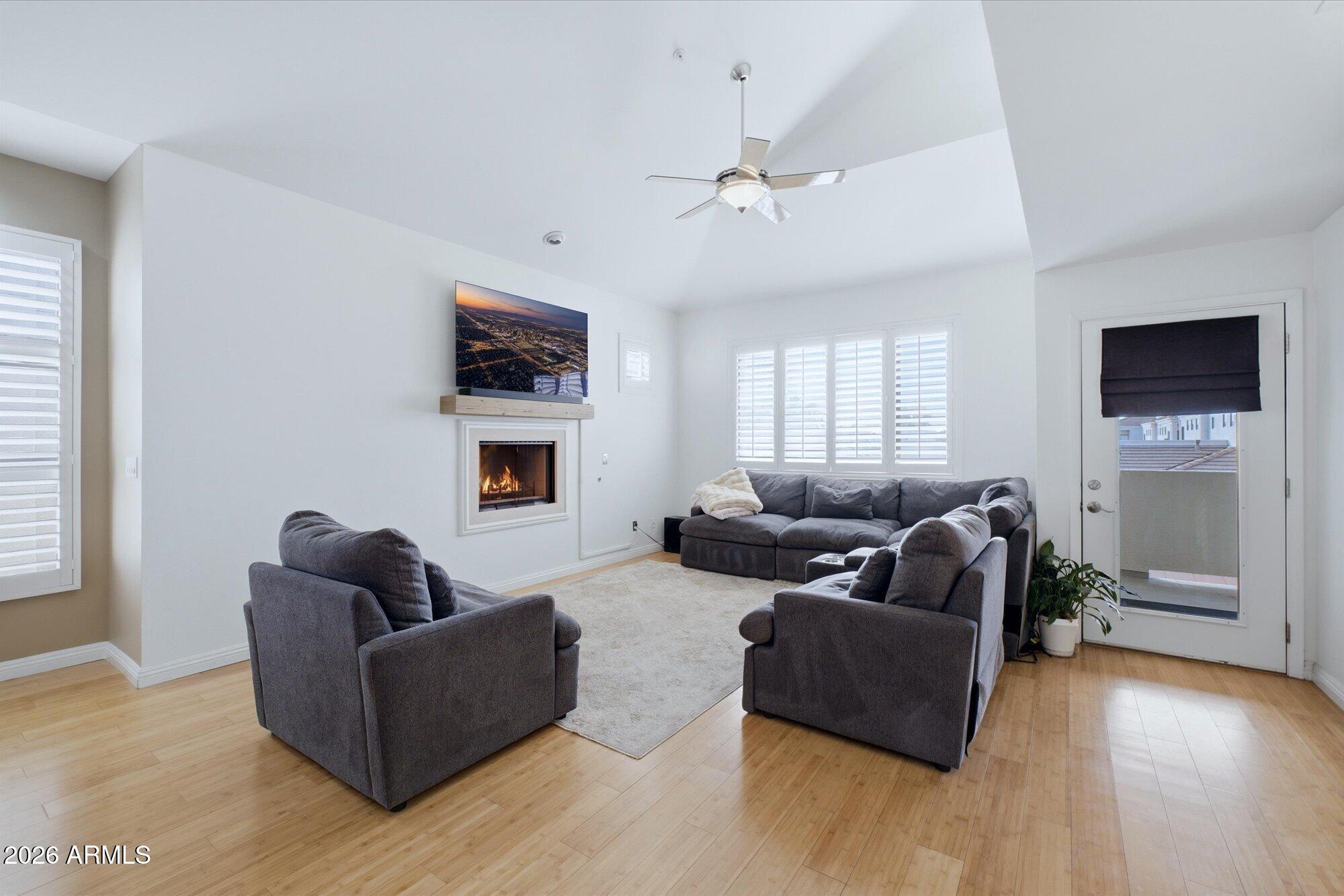 8270 N HAYDEN Road 2037