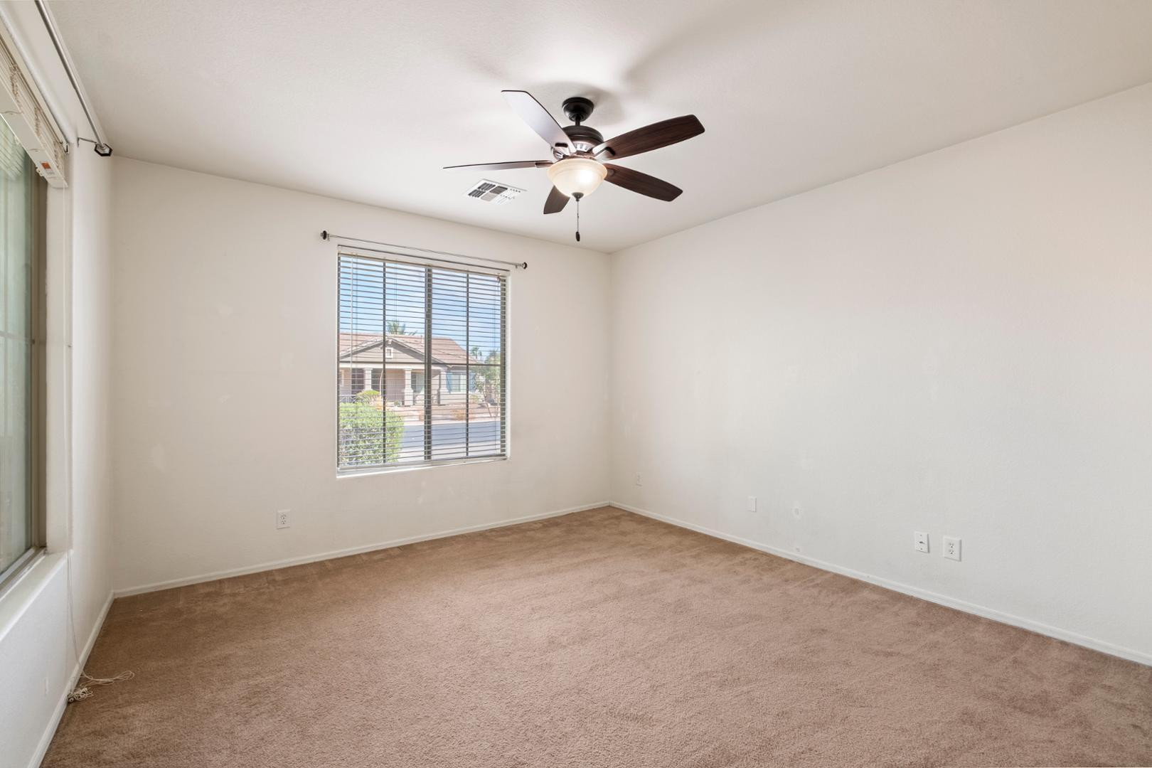 18813 E Arrowhead Trail