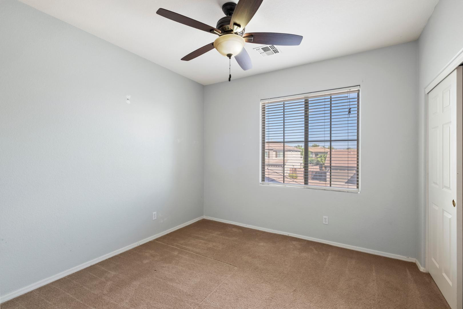 18813 E Arrowhead Trail