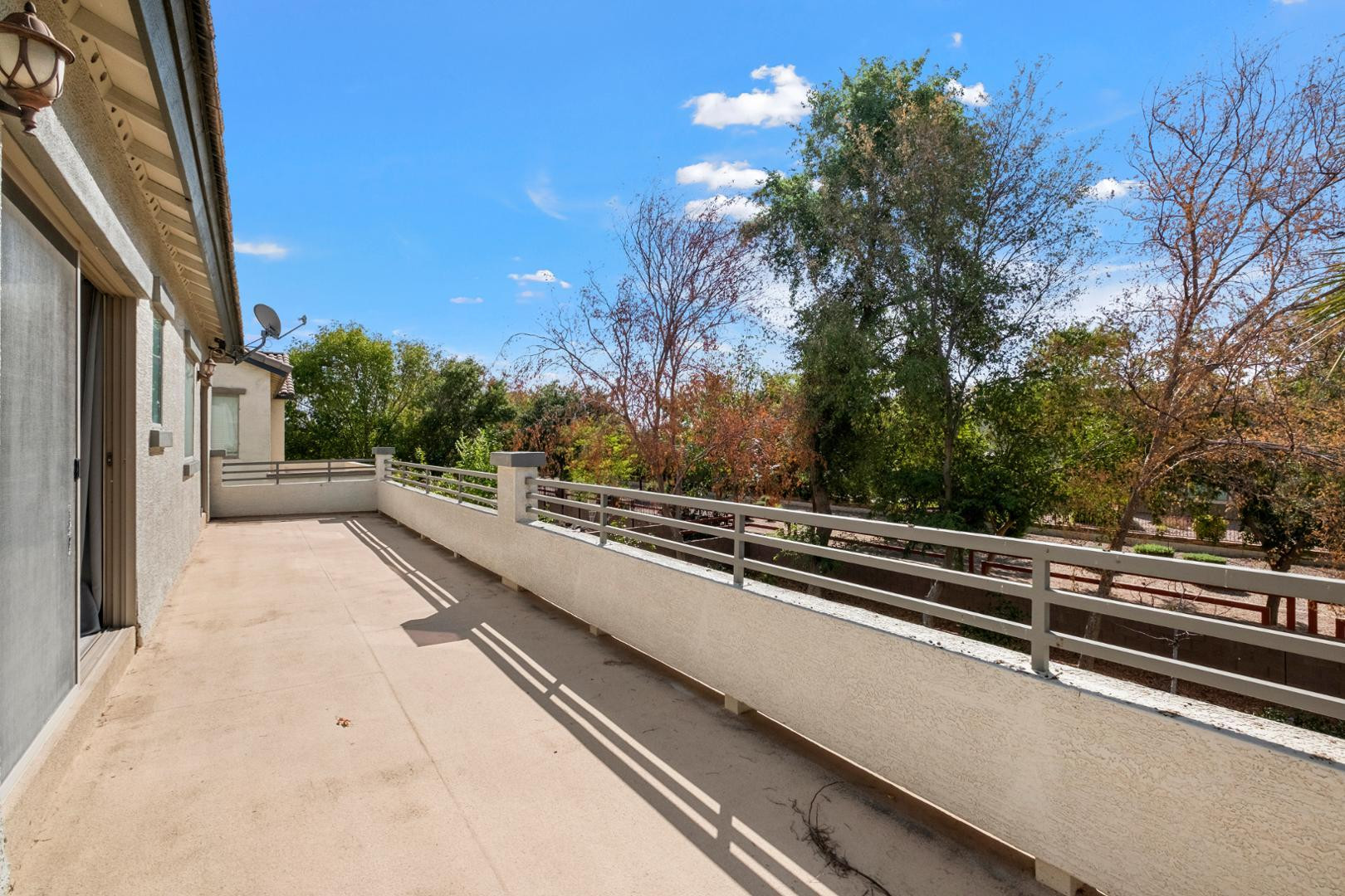 18813 E Arrowhead Trail