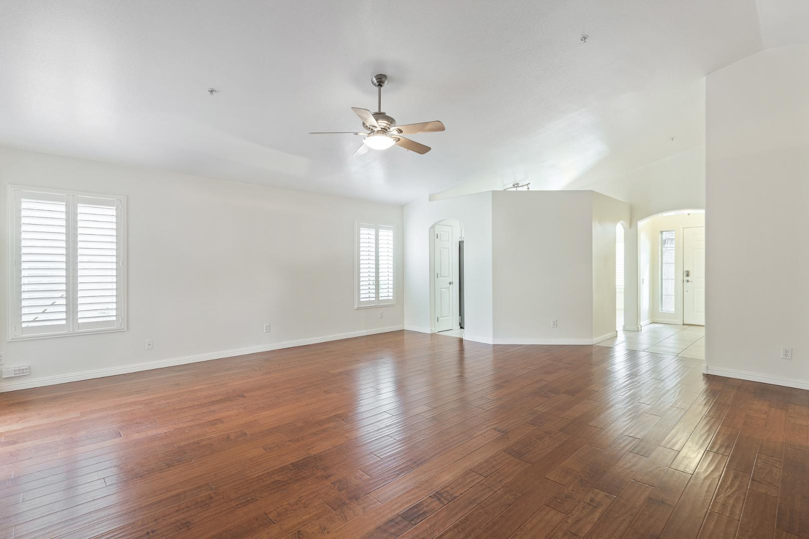 7362 E Hanover Way