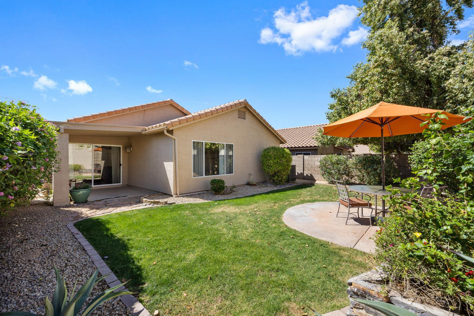 7362 E Hanover Way