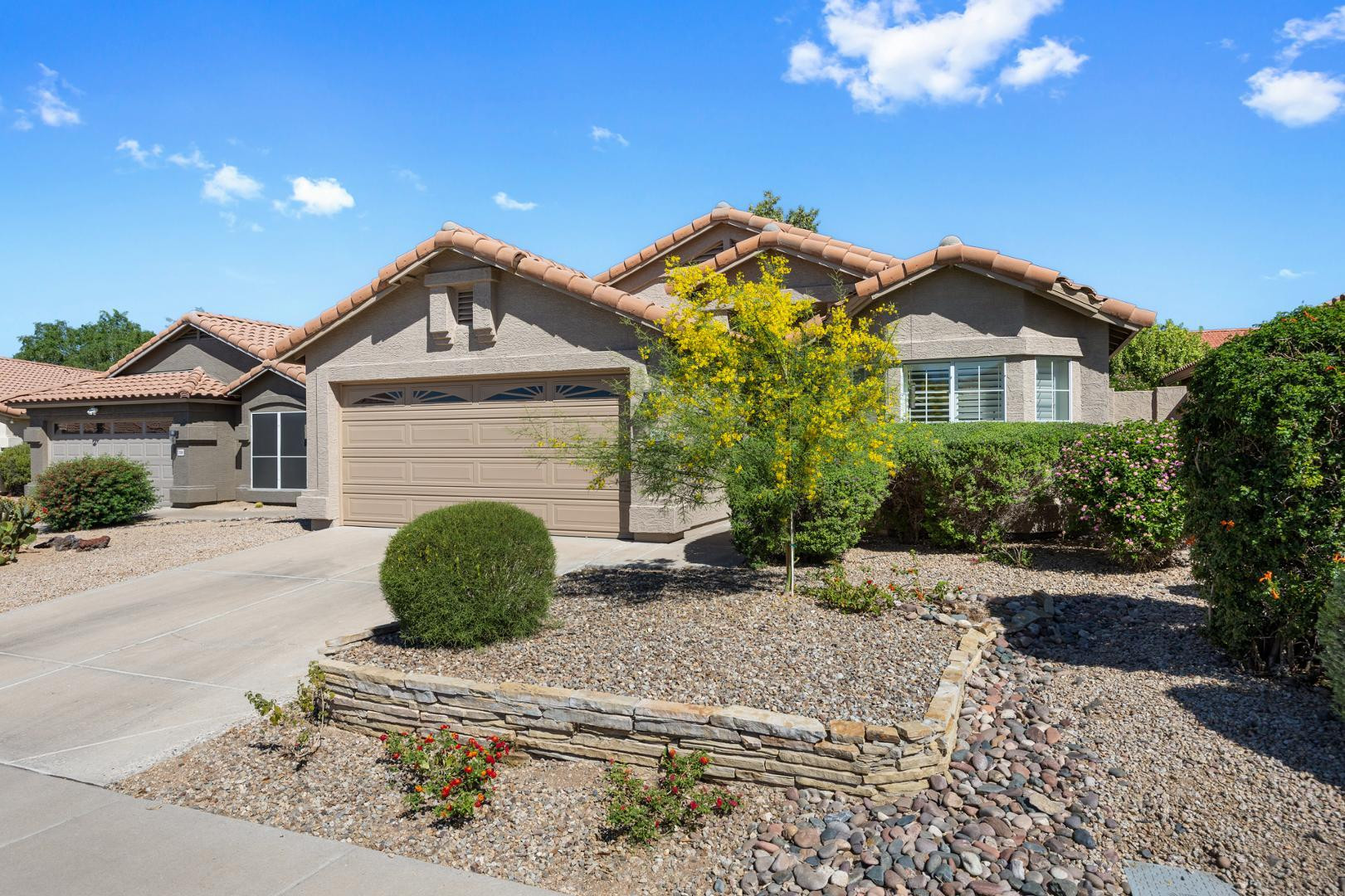 7362 E Hanover Way