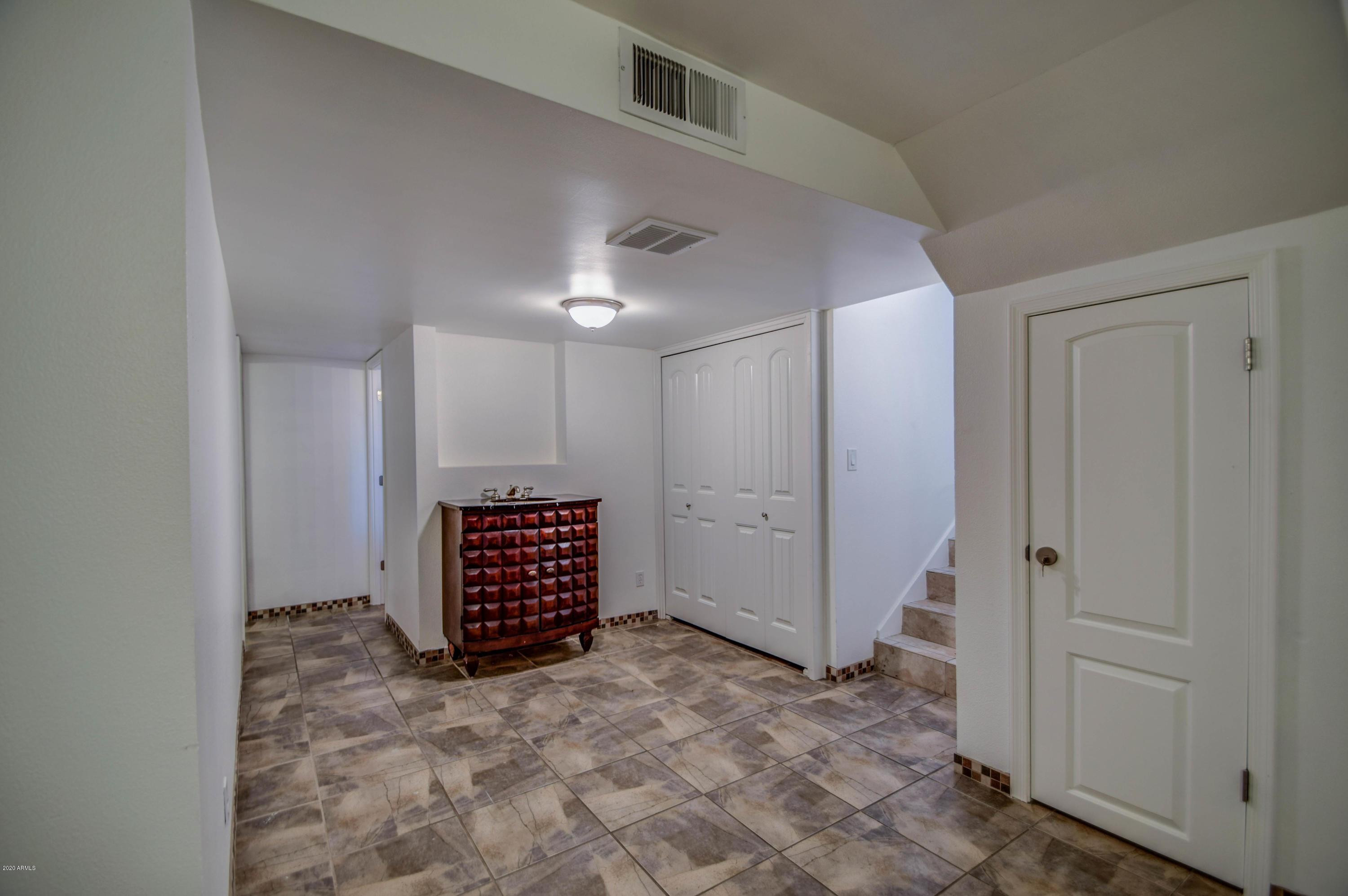 8420 E Keim Drive