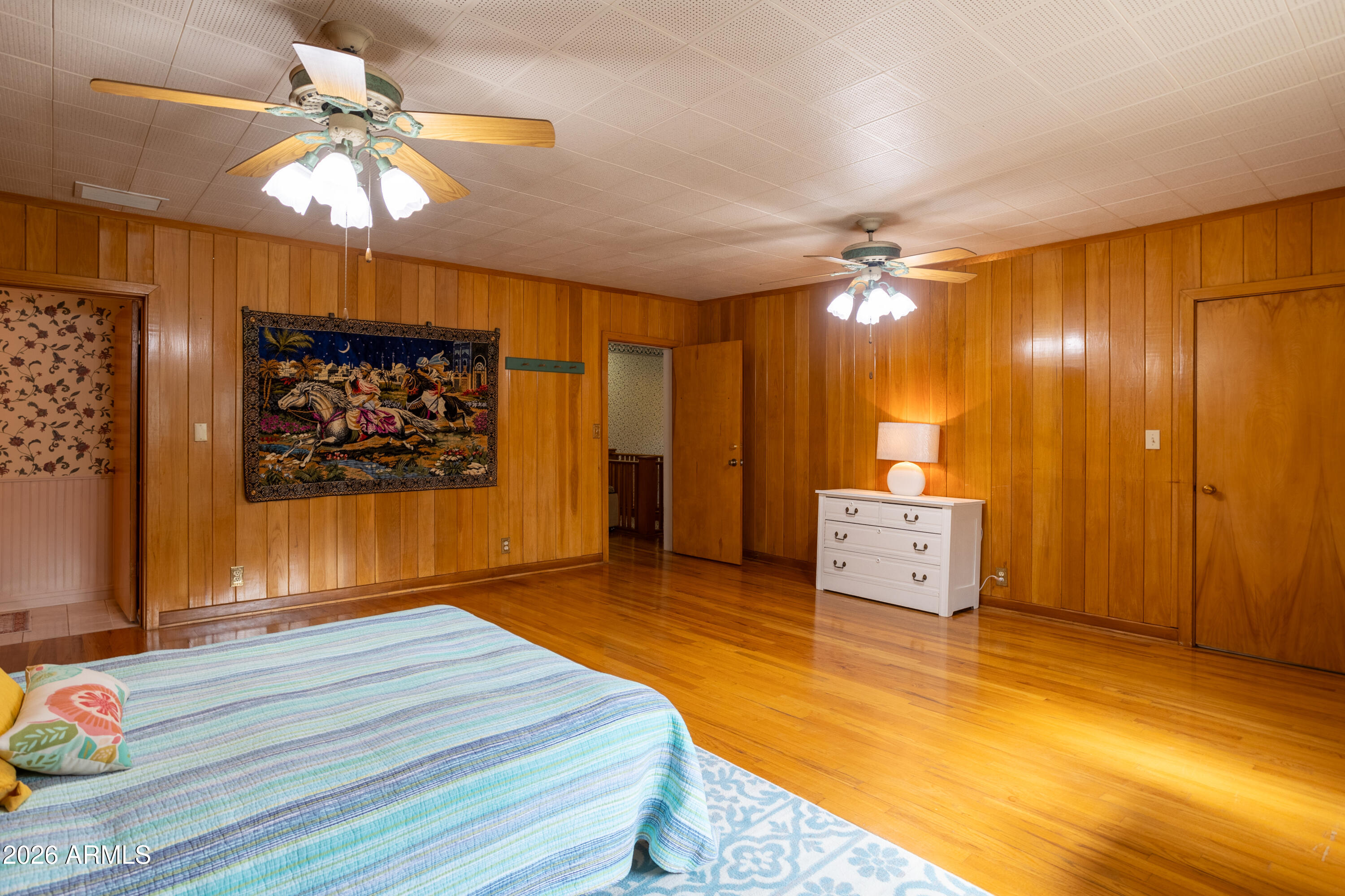 3042 MARK TWAIN Drive