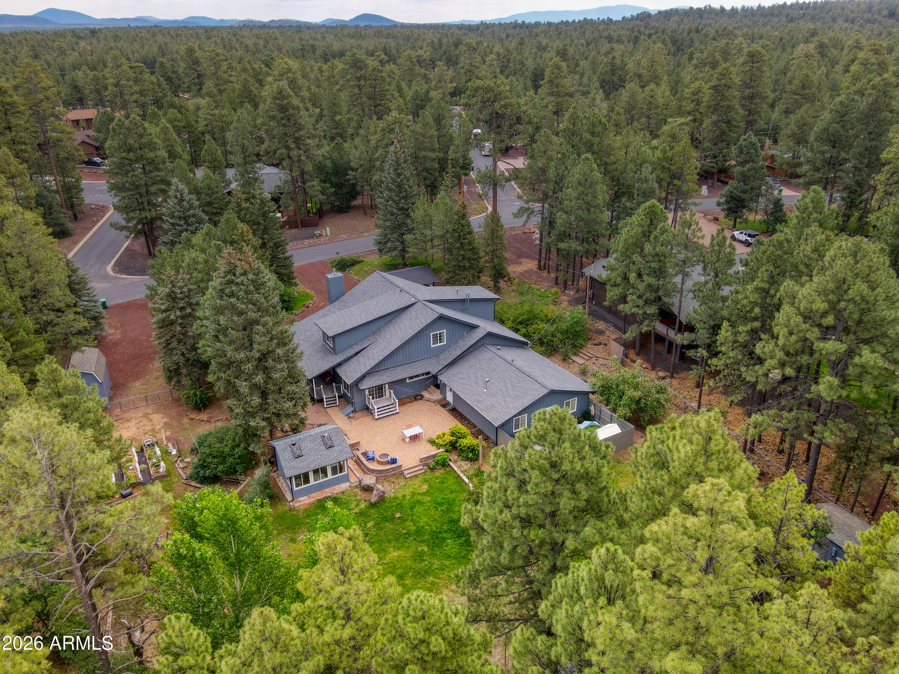 3042 MARK TWAIN Drive