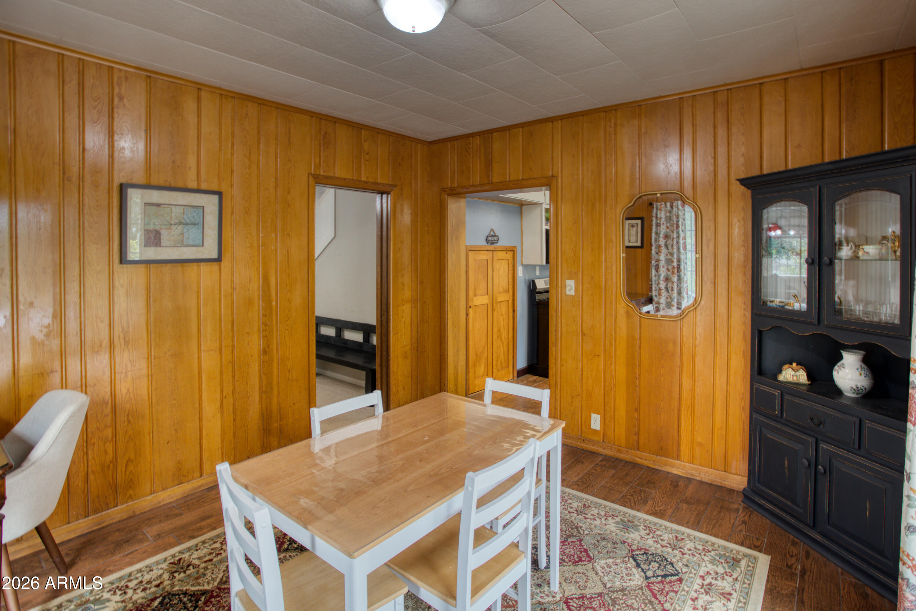 3042 MARK TWAIN Drive