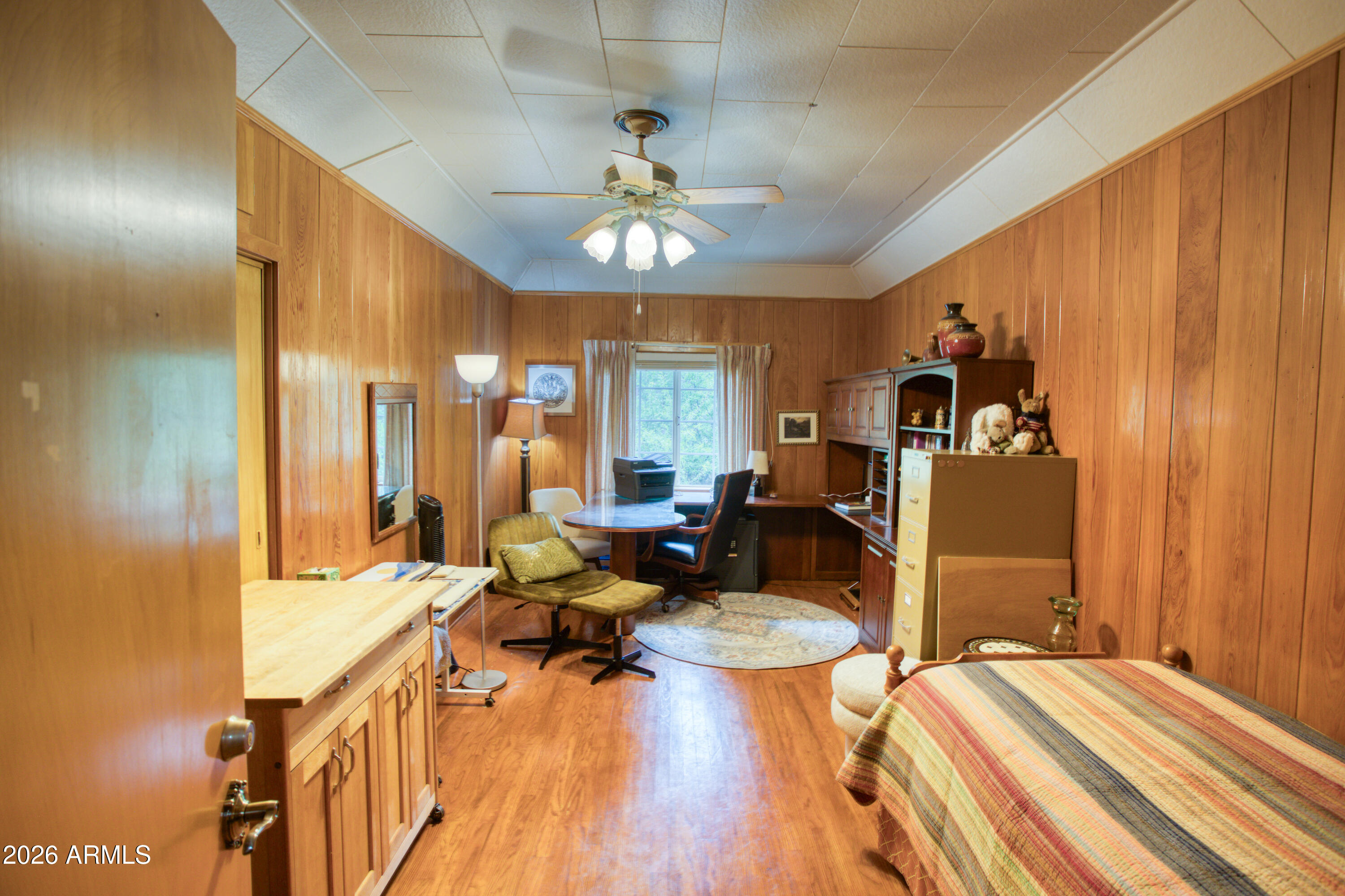 3042 MARK TWAIN Drive