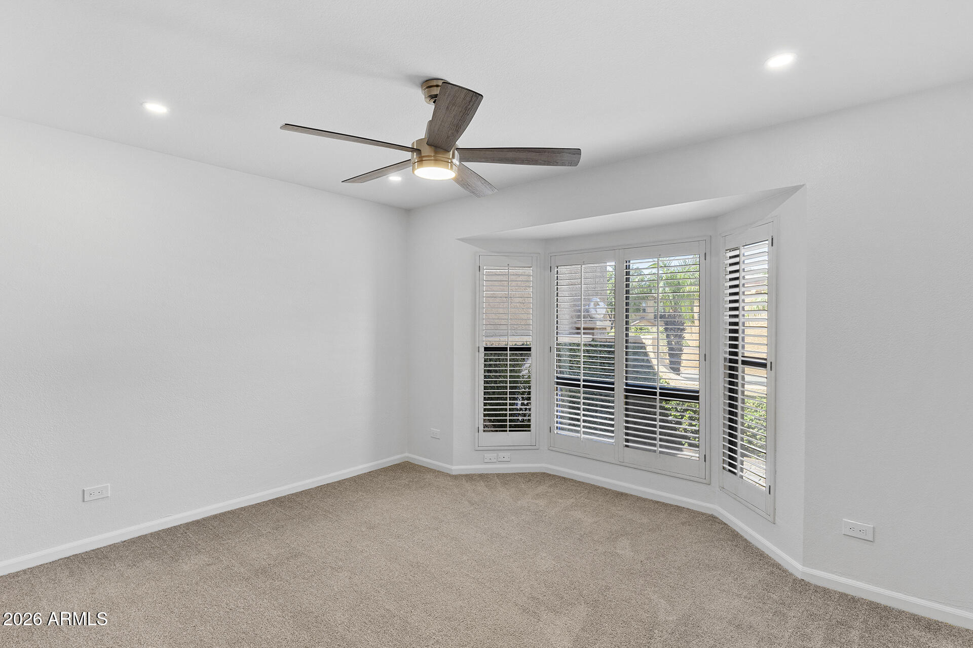 10805 N 9TH Place