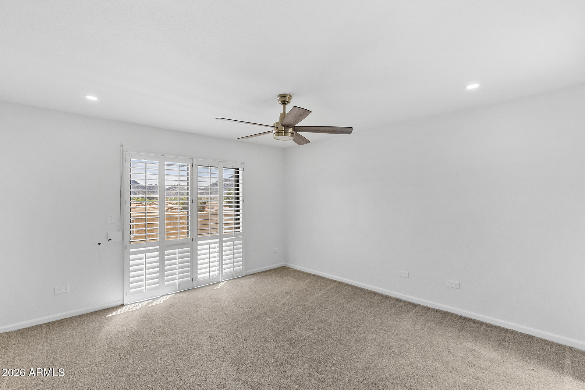 10805 N 9TH Place