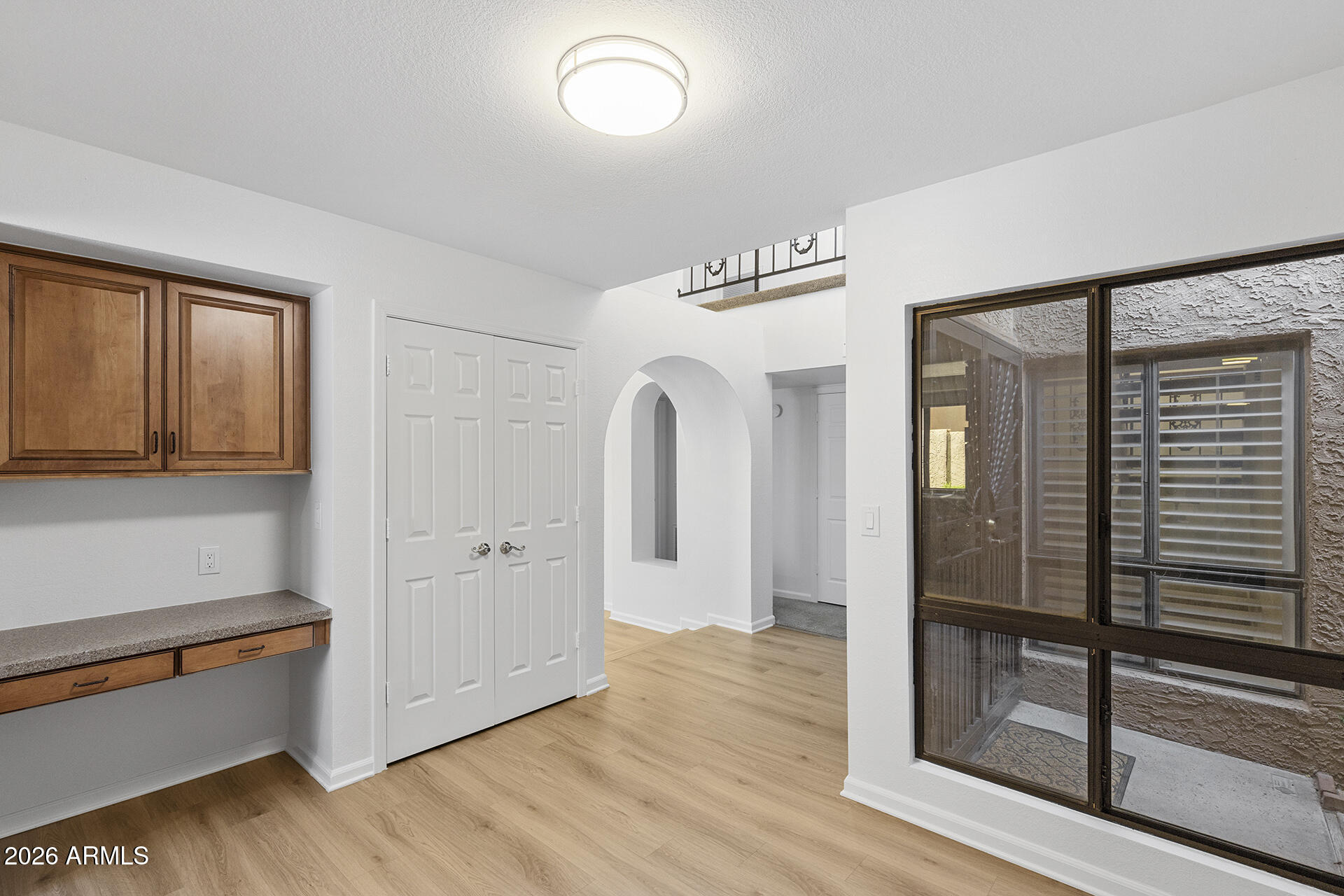 10805 N 9TH Place