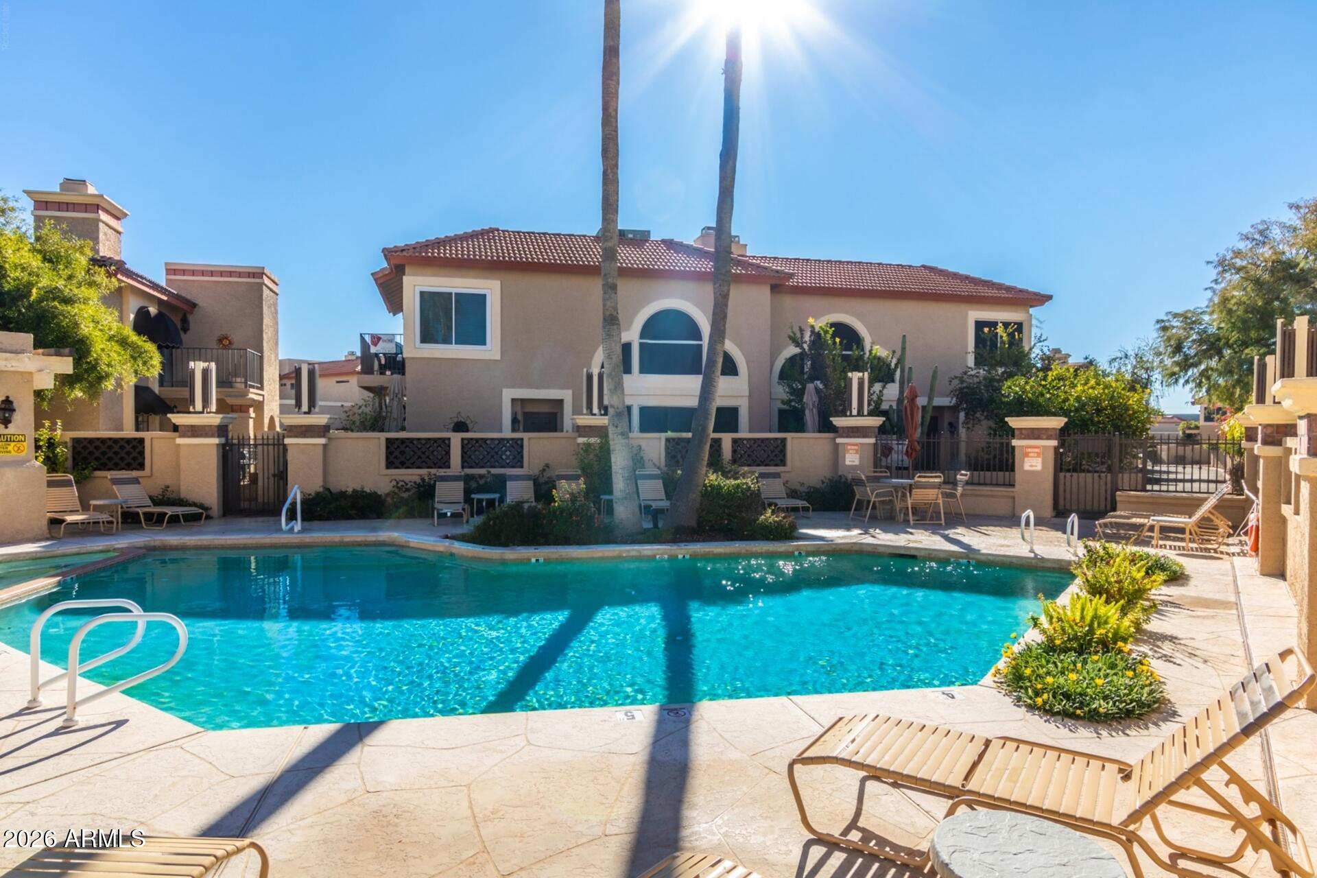 10410 N CAVE CREEK Road 2052