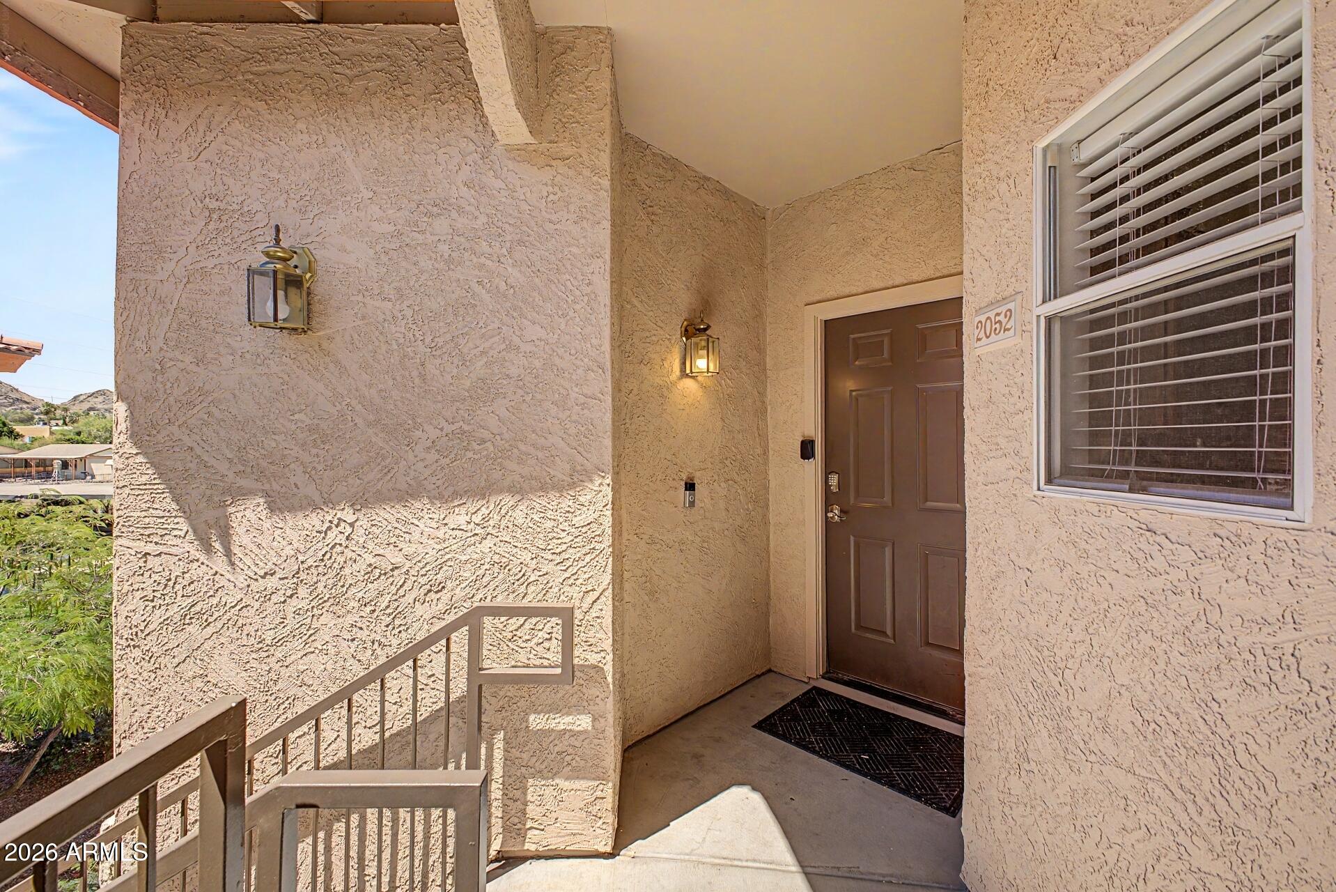 10410 N CAVE CREEK Road 2052