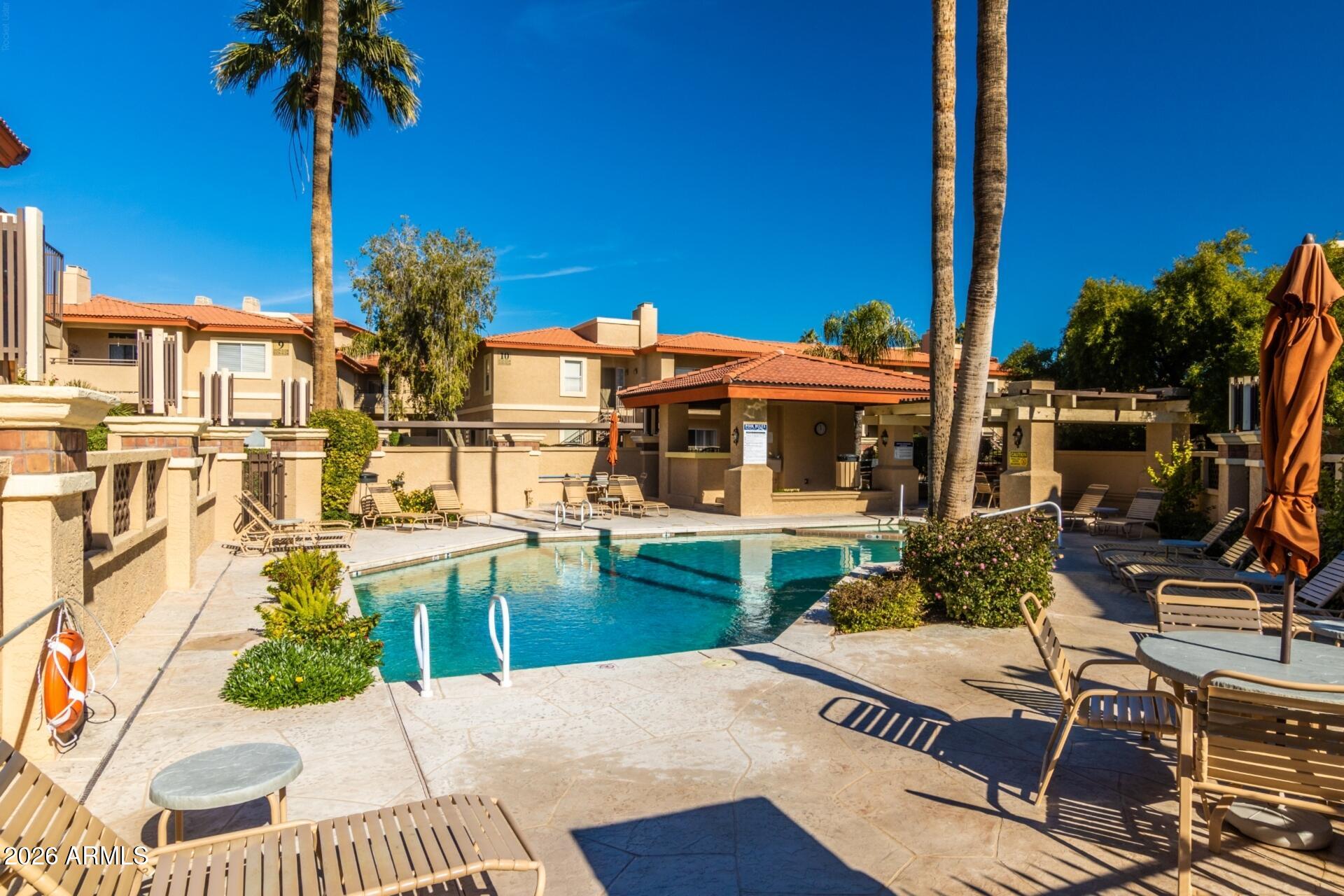 10410 N CAVE CREEK Road 2052