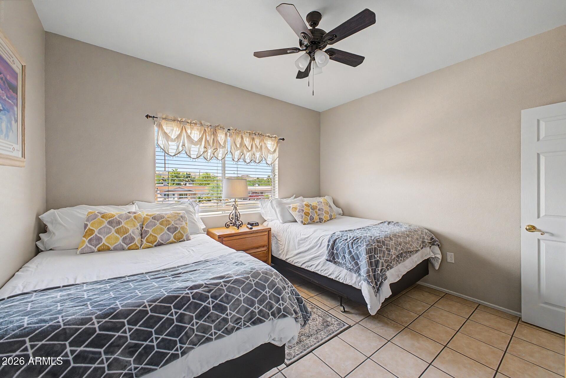 10410 N CAVE CREEK Road 2052