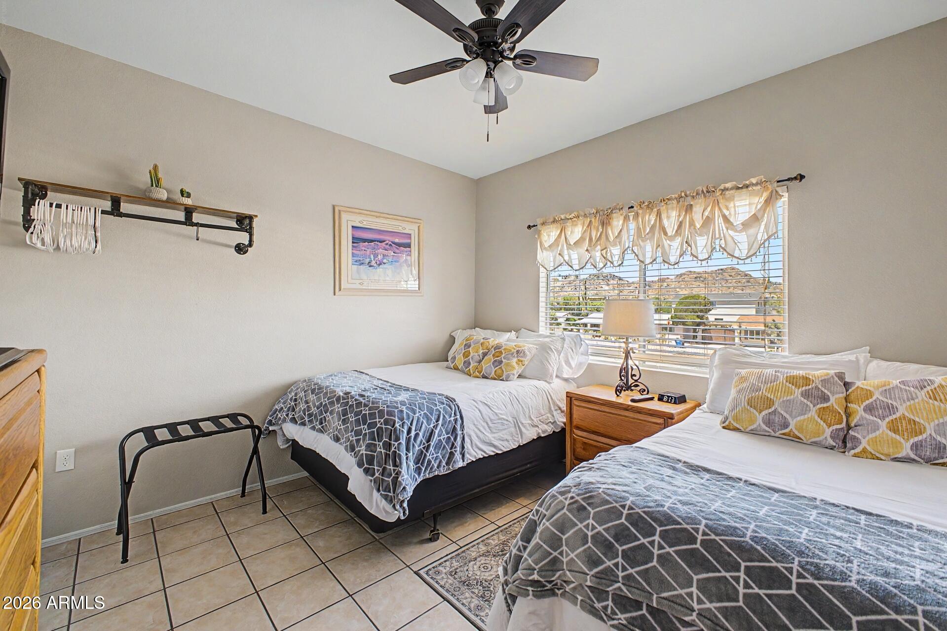 10410 N CAVE CREEK Road 2052