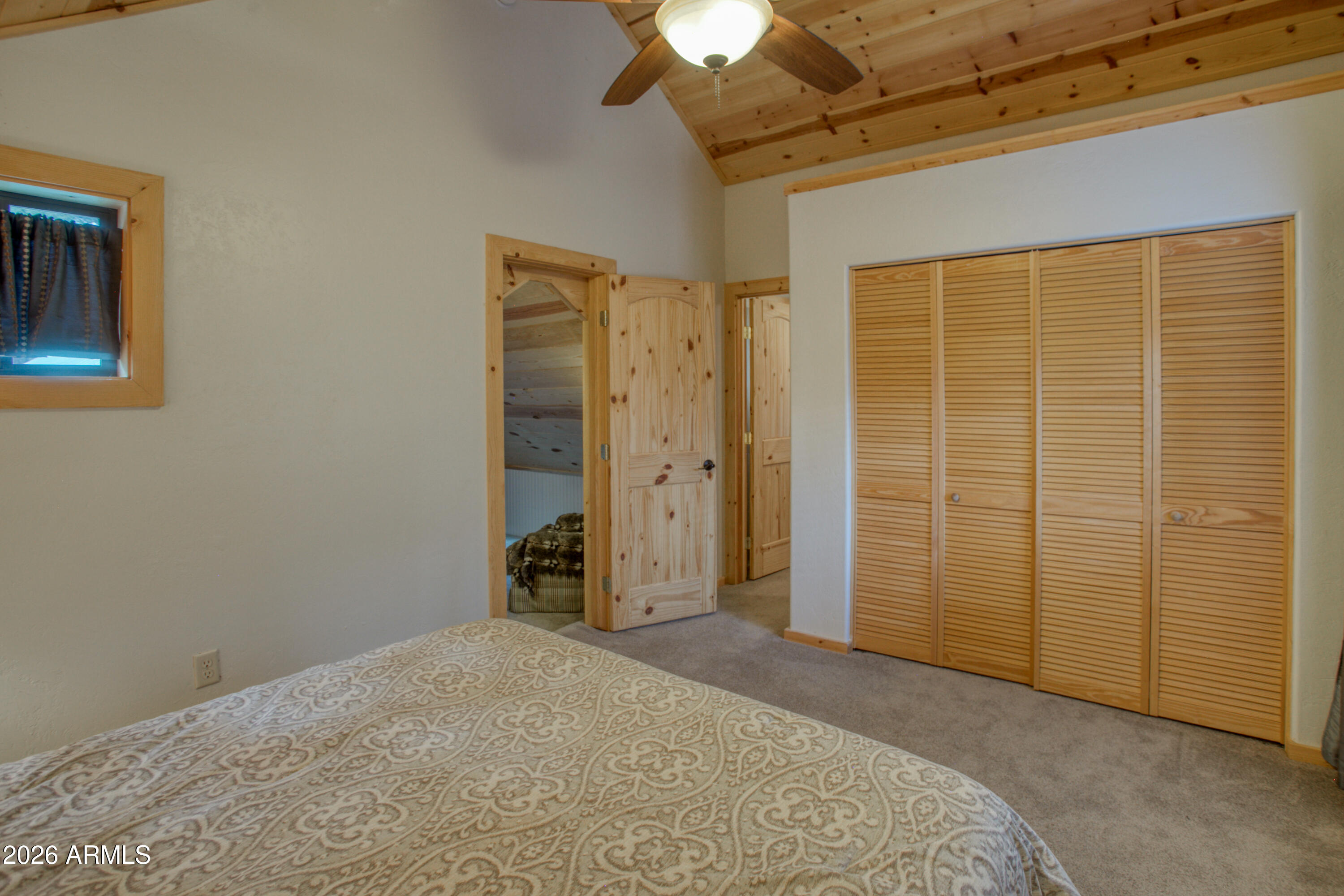 2982 HUMMINGBIRD Lane