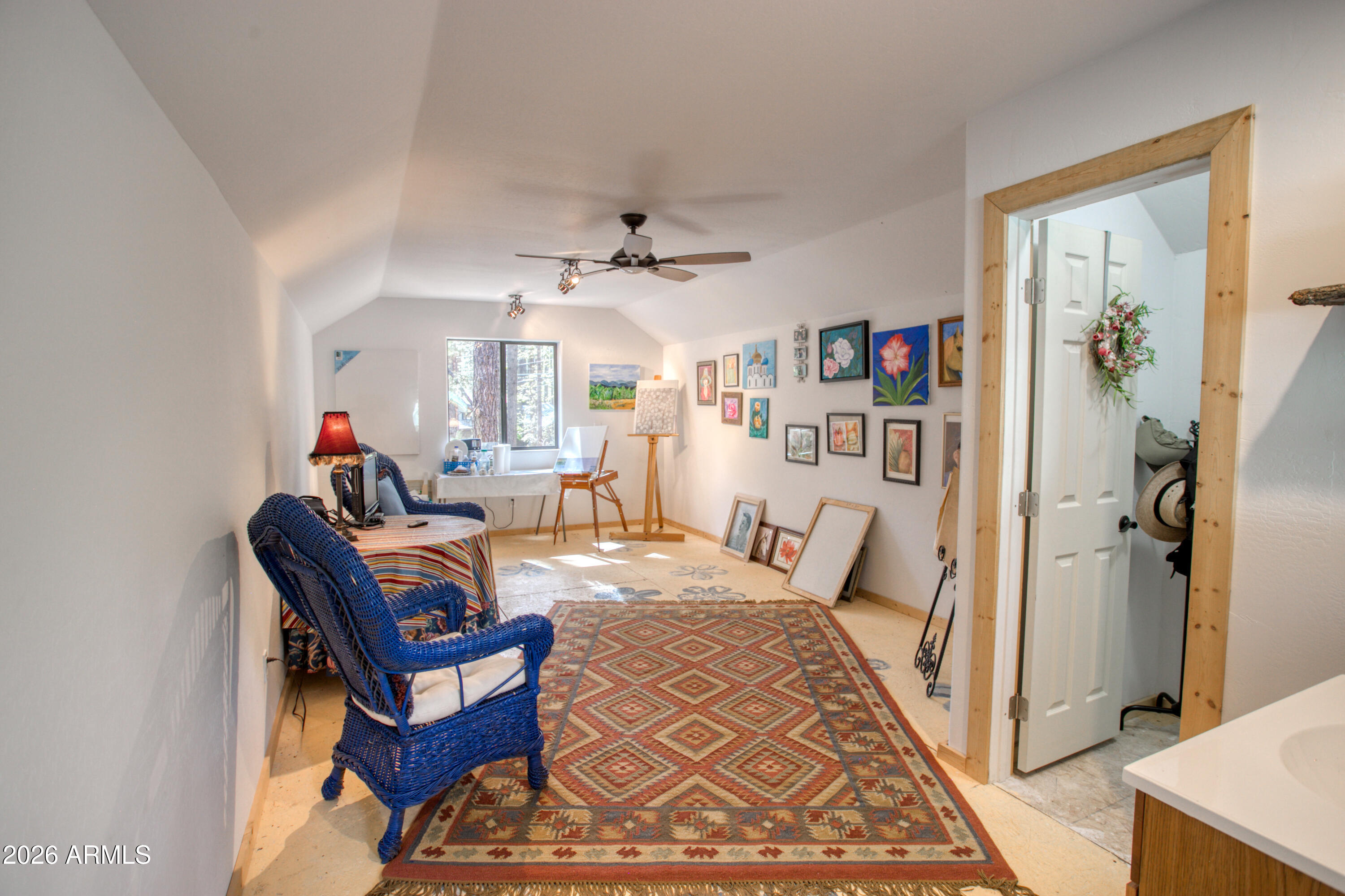 2982 HUMMINGBIRD Lane