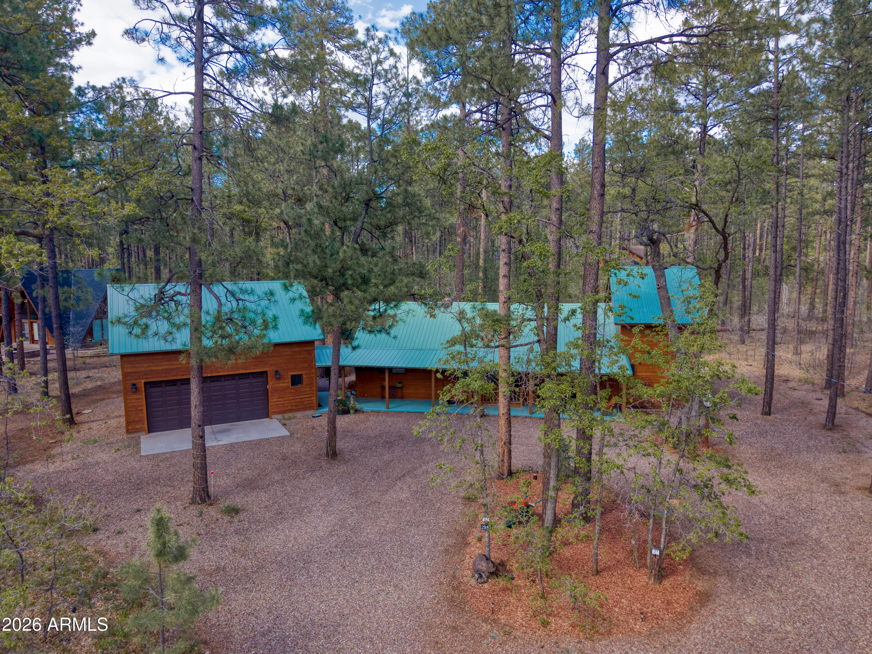 2982 HUMMINGBIRD Lane