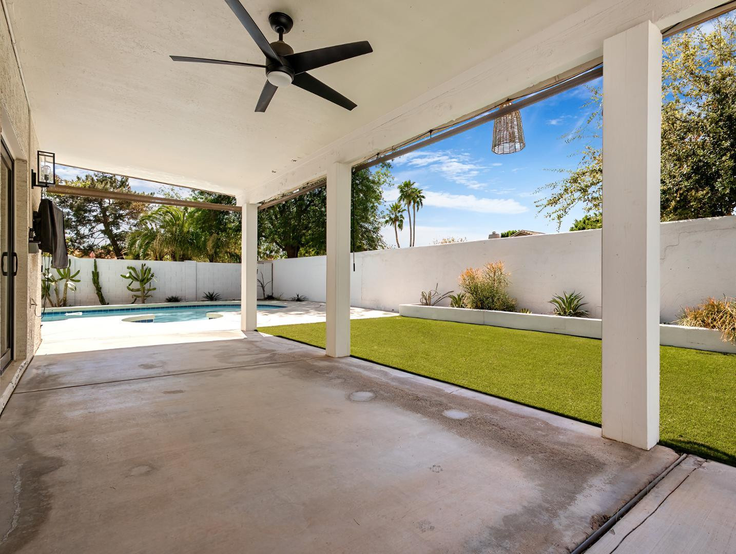 1110 N Gull Haven Court