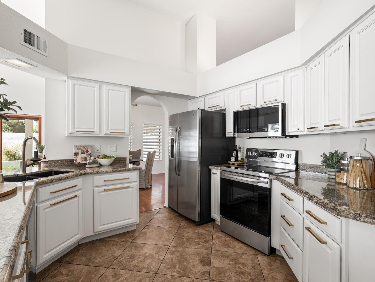 1110 N Gull Haven Court