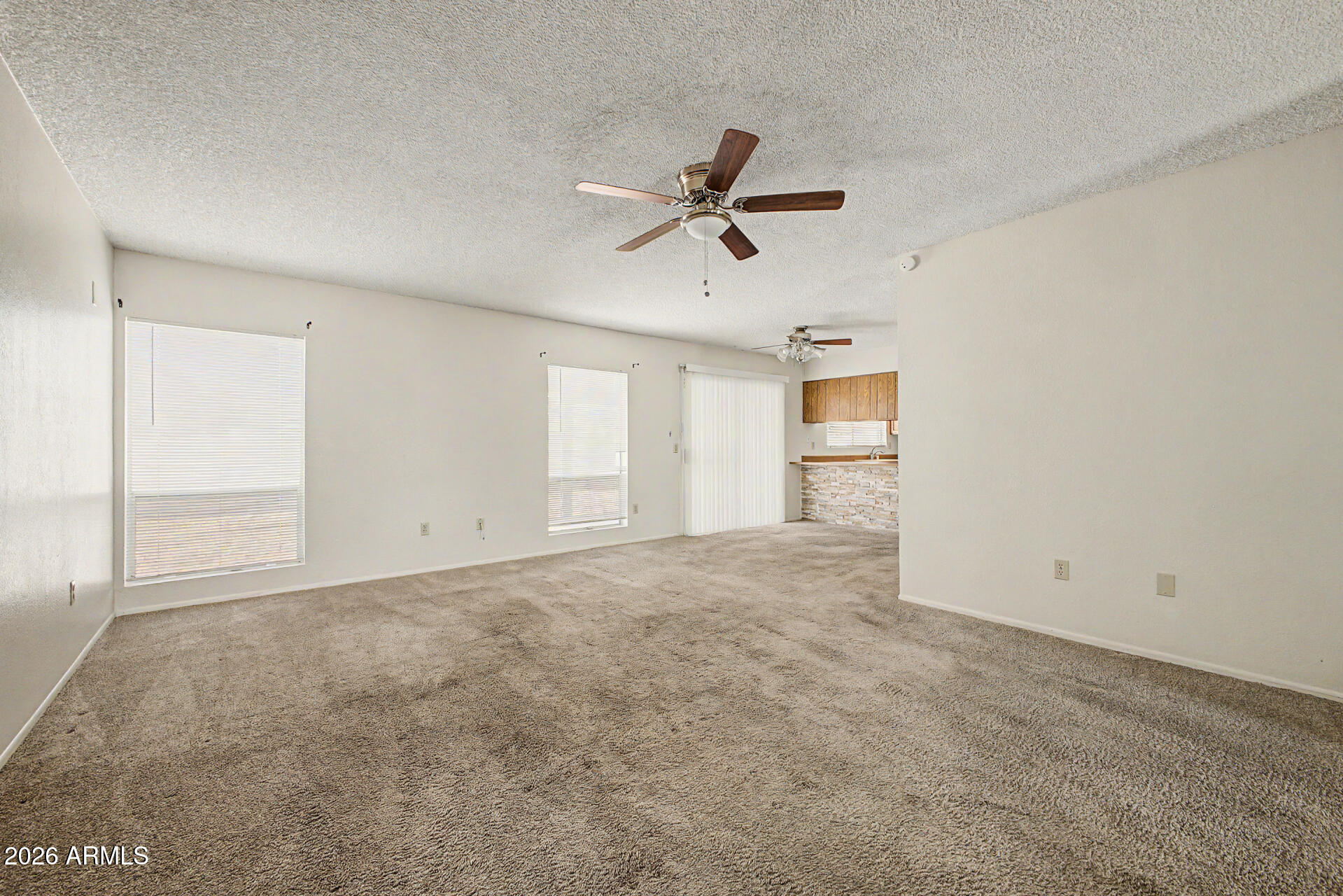 1068 W SANTA CRUZ Drive