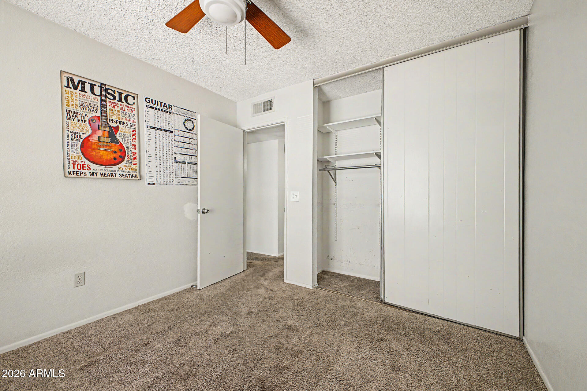1068 W SANTA CRUZ Drive