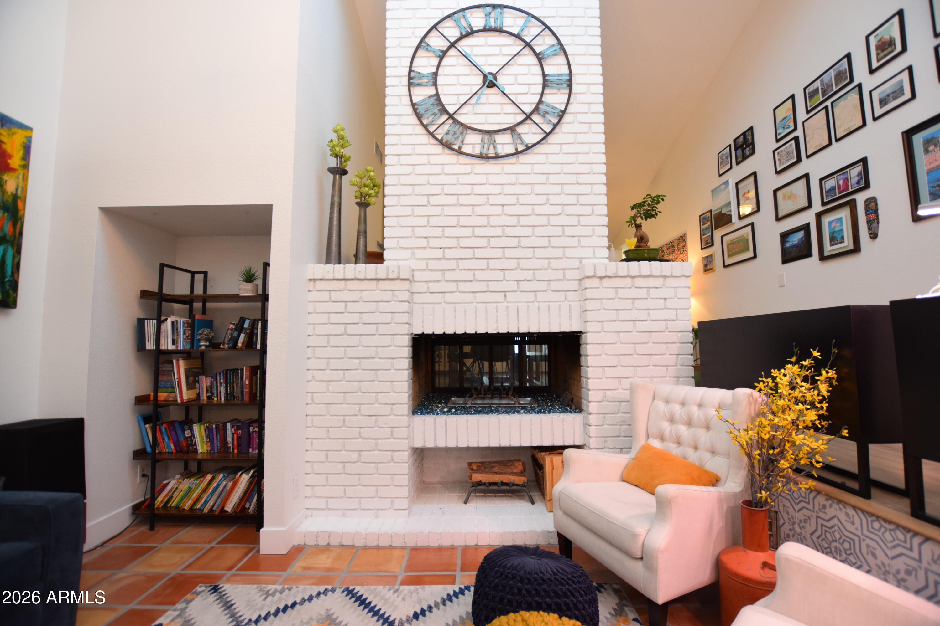 201 W PERSHING Avenue