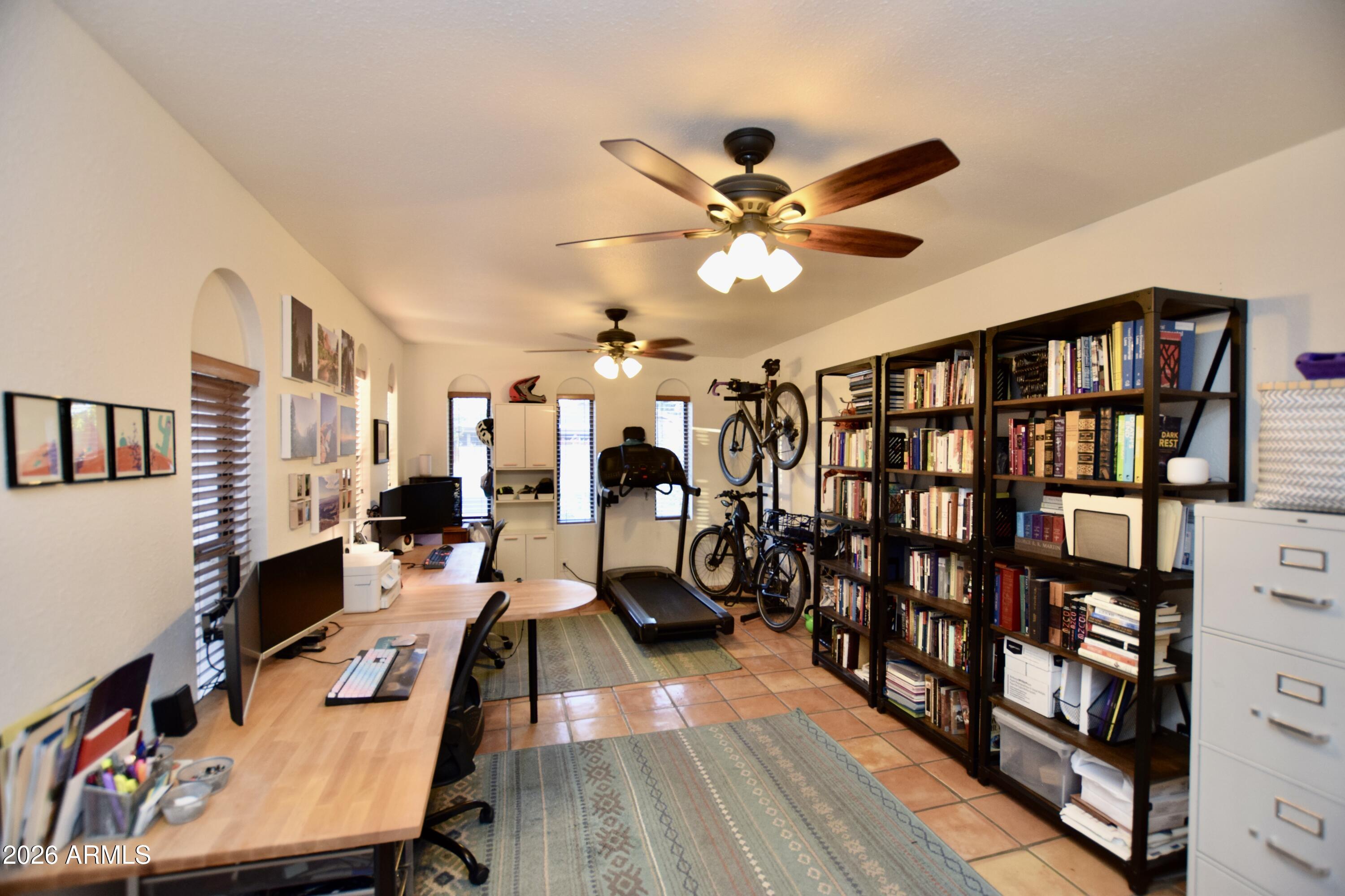 201 W PERSHING Avenue
