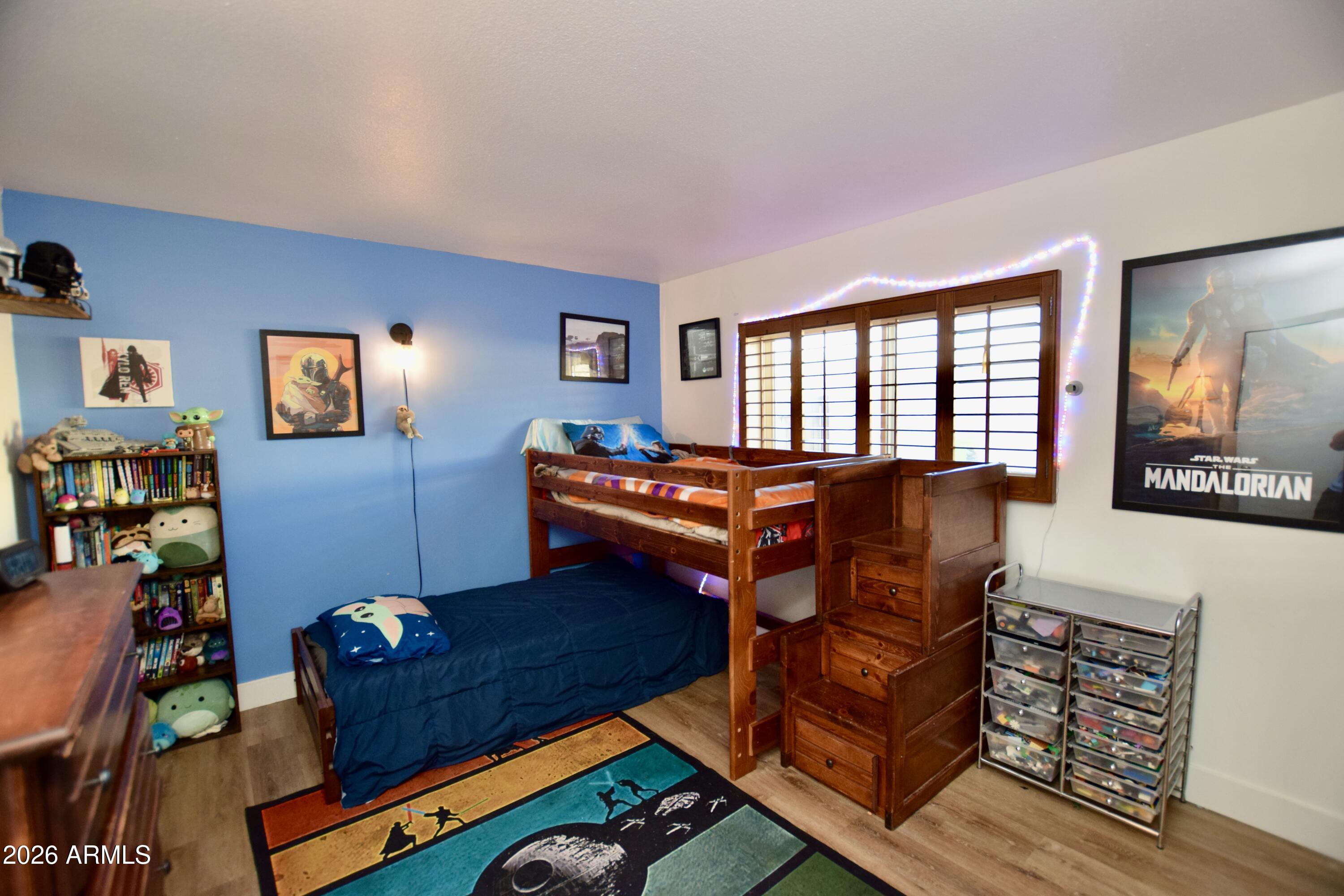 201 W PERSHING Avenue