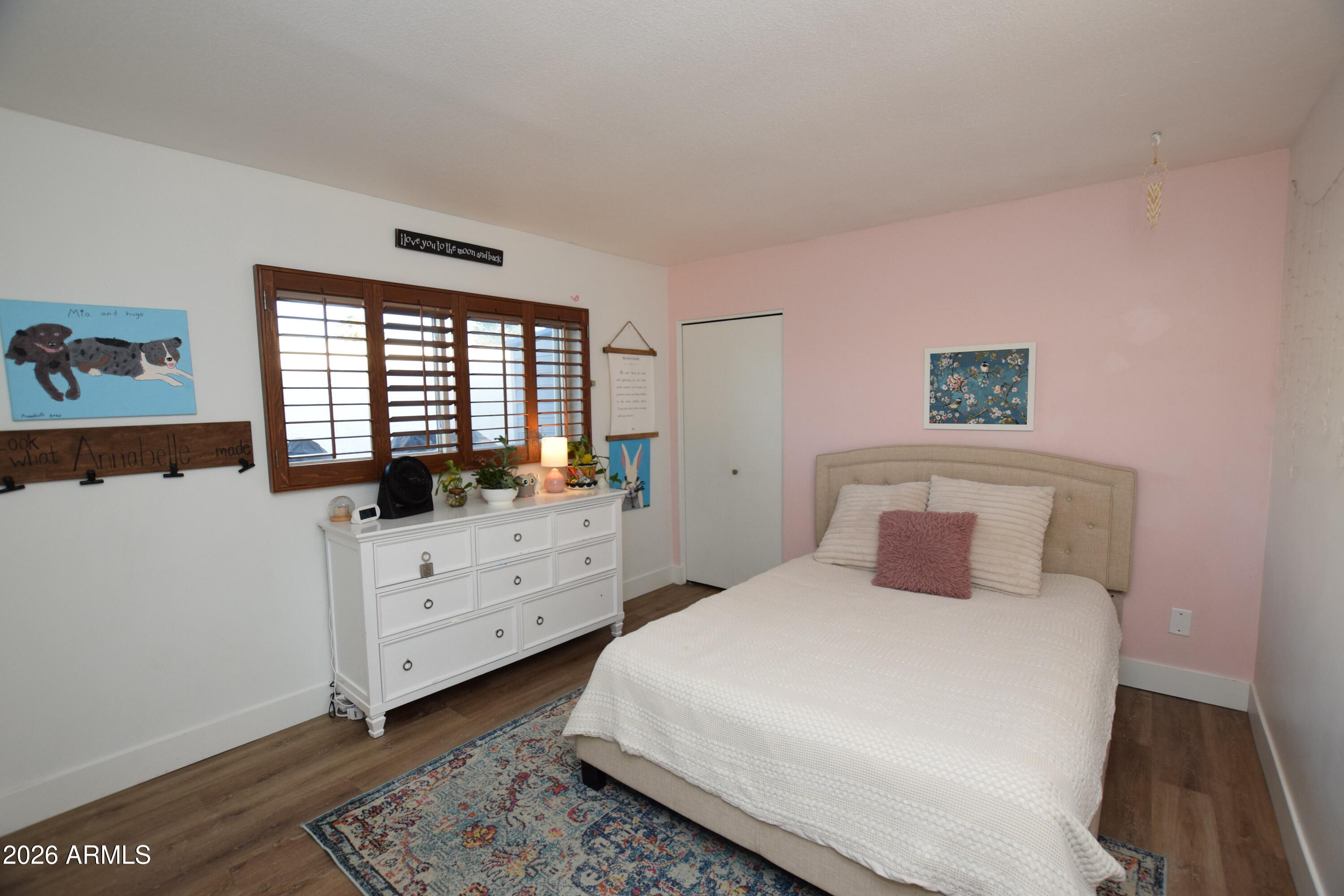 201 W PERSHING Avenue
