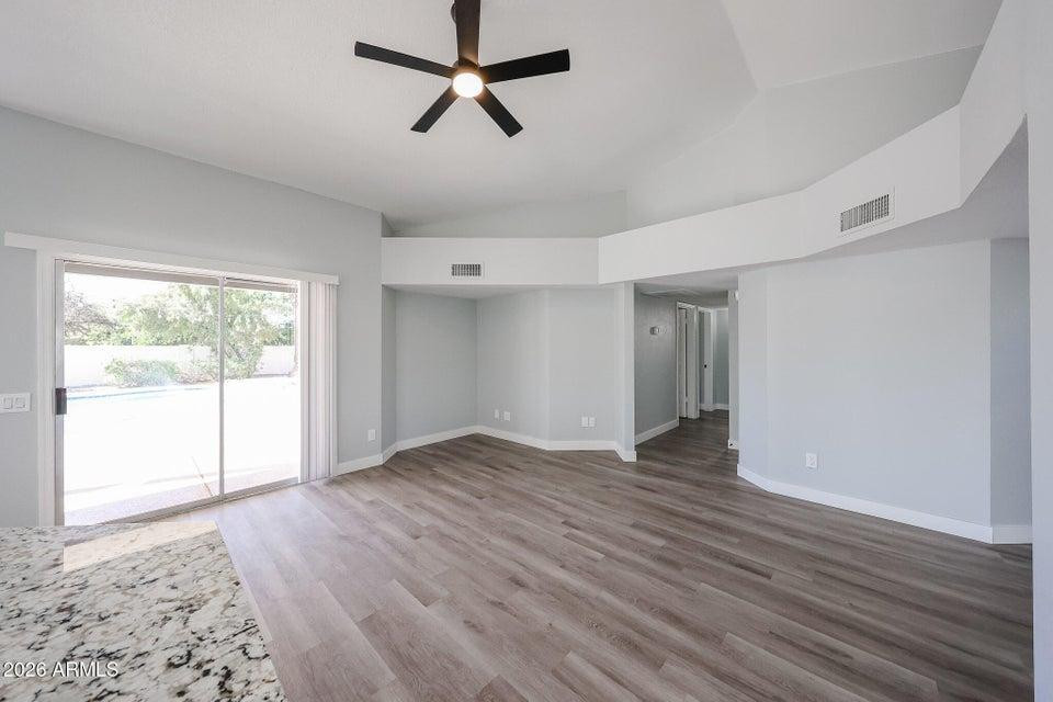 3951 E Waltann Lane