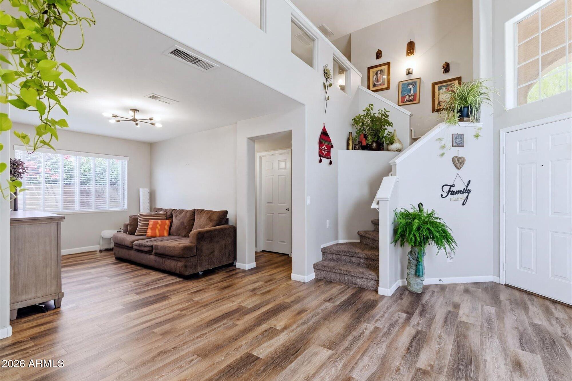 4325 E Milton Drive