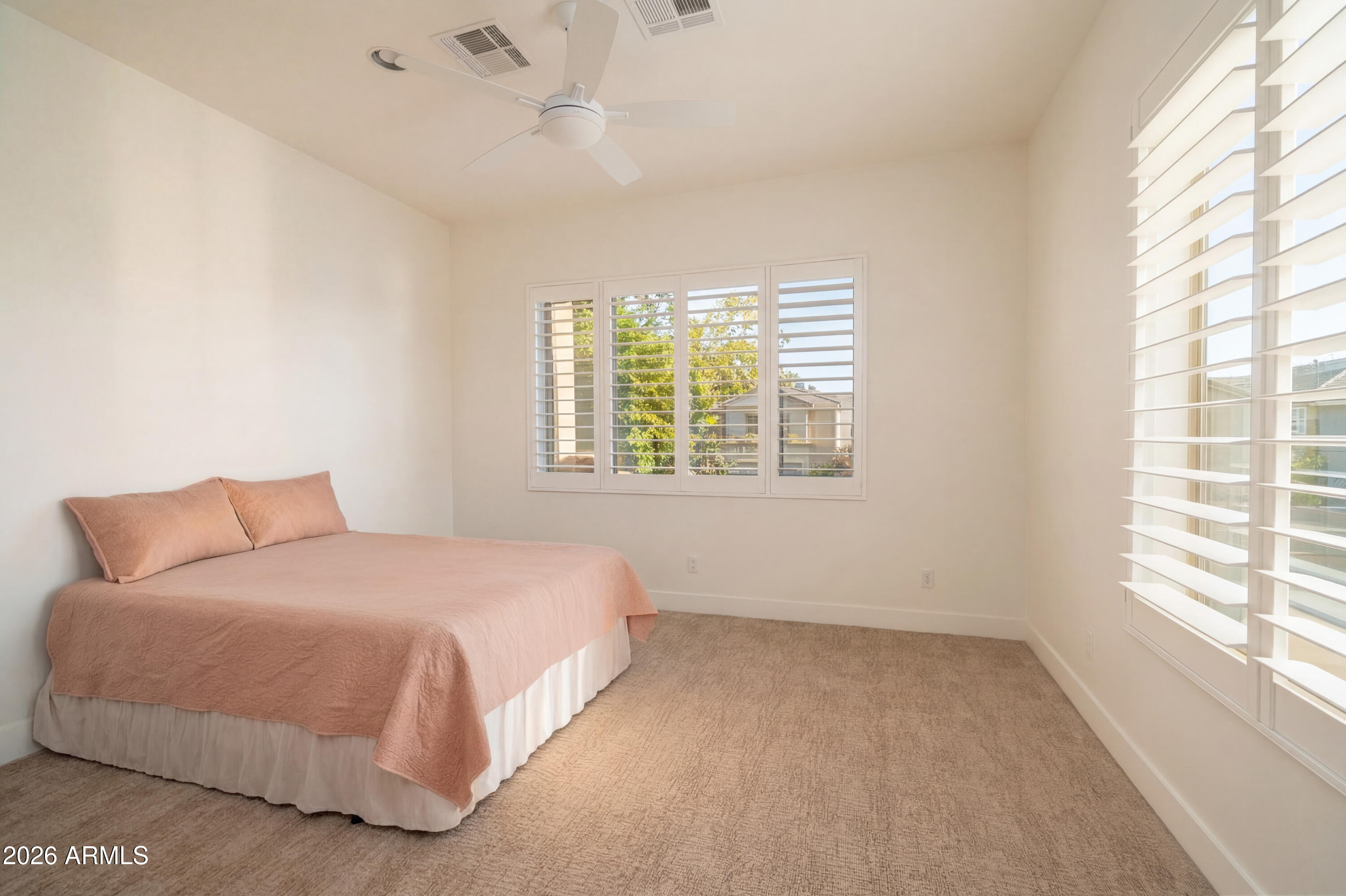 7259 E VAQUERO Drive